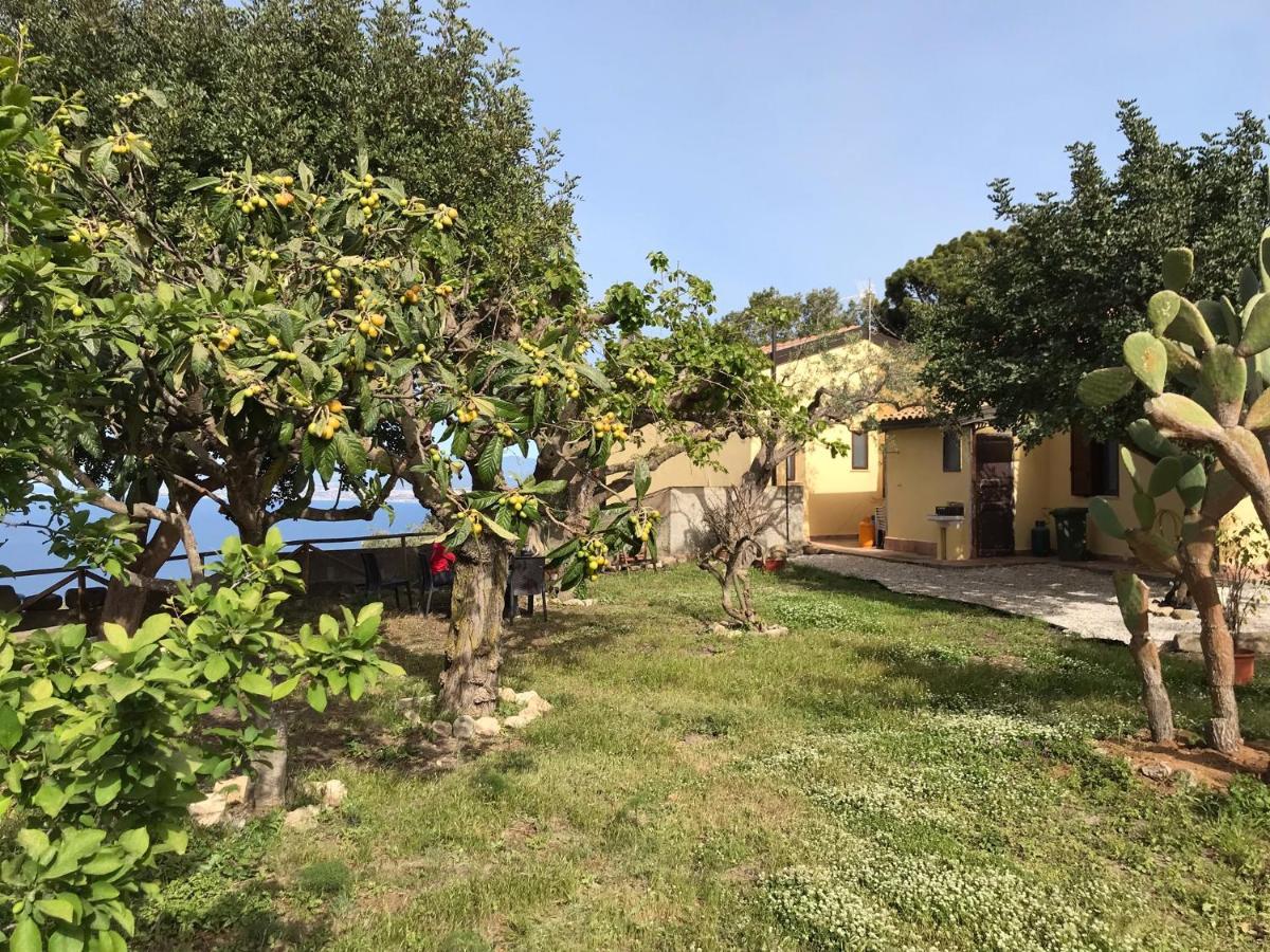 A Casa Di Peppino Villa Greco Tindari Eksteriør bilde